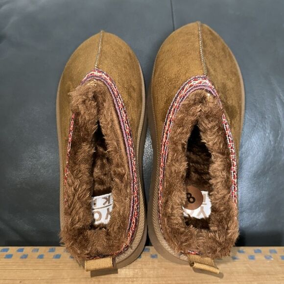 YOKI 8 OWEN-12 Camel Brown Burgundy Red Ivory Embroidered Brown Sherpa Lined - Picture 5 of 13